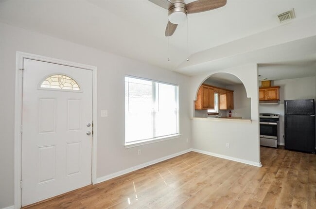 2024 Jean St in Houston, TX - Building Photo - Building Photo