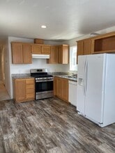 3750 Santa Rosa Ave in Santa Rosa, CA - Building Photo - Building Photo