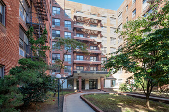 Kings Village in Brooklyn, NY - Building Photo - Building Photo