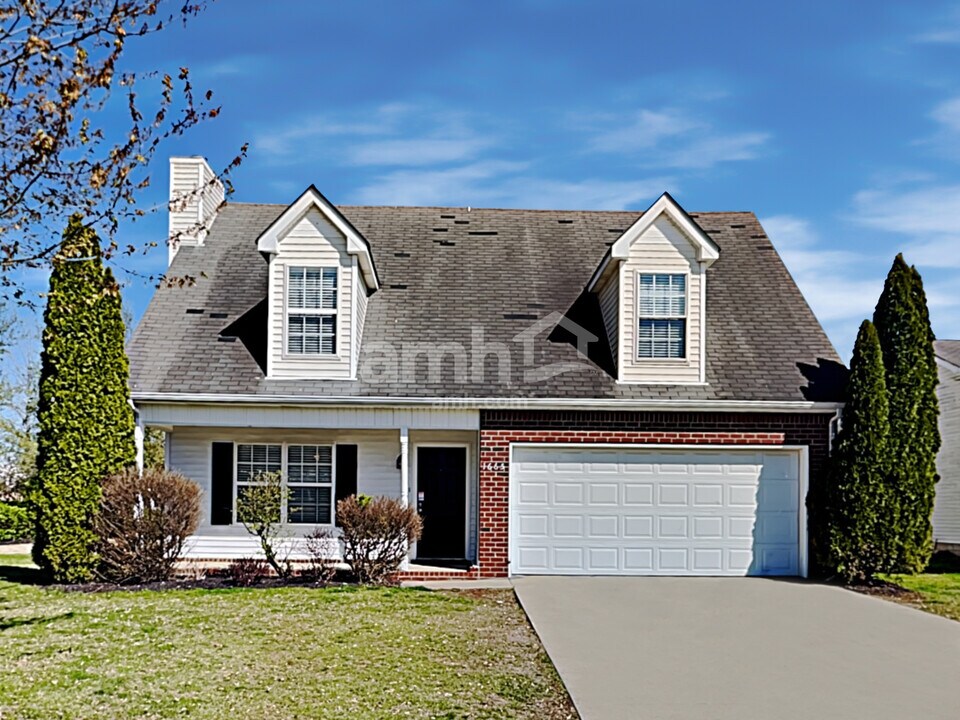 1665 Saint Andrews Dr in Murfreesboro, TN - Foto de edificio