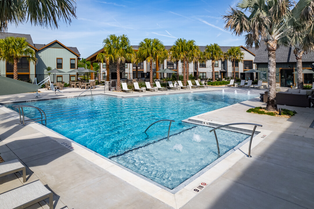 Canter Luxury Apartment Homes in Ocala, FL - Building Photo