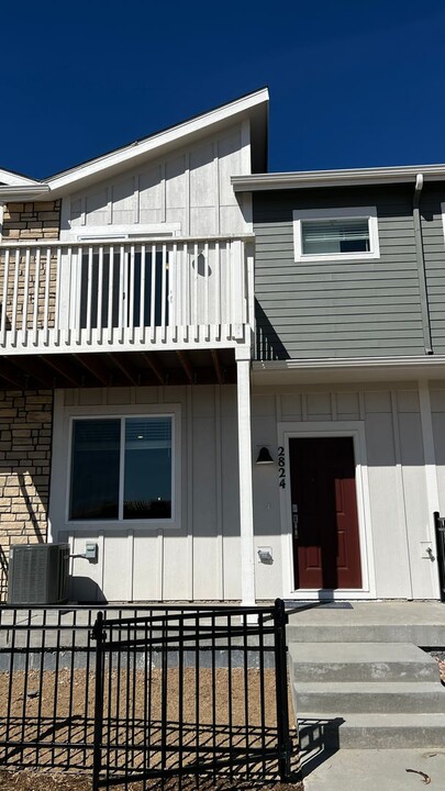 2824 S Flt Cir in Longmont, CO - Building Photo