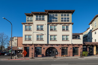 Helios Corner in Berkeley, CA - Building Photo - Primary Photo