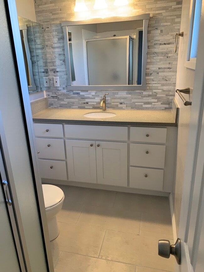 8841 Sovereign Rd in San Diego, CA - Building Photo - Building Photo