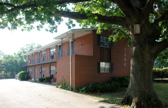 1600 N Star Rd in Columbus, OH - Building Photo - Building Photo