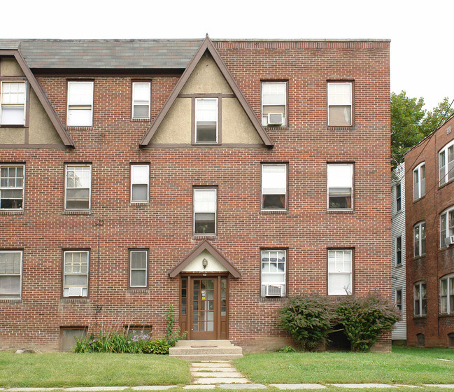 34-38 Beacon St in Hartford, CT - Foto de edificio - Building Photo