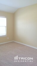1625 Ambercrest Dr in Lancaster, TX - Building Photo - Building Photo