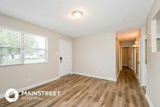 1126 Airglades Dr in Arnold, MO - Building Photo - Building Photo