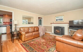 19 Beatty St in Canton, MA - Building Photo - Building Photo