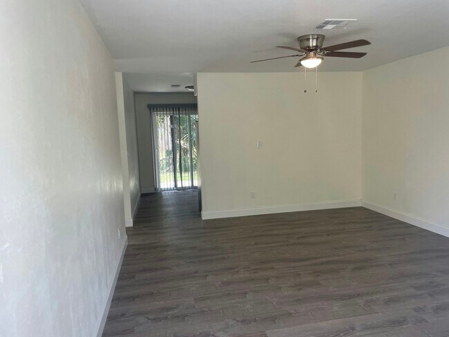 16841 Juanita Ave in Ft. Myers, FL - Building Photo - Building Photo
