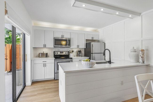 3236 32nd Ct in Jupiter, FL - Building Photo - Building Photo