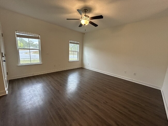 333 Grayson Ave in Hinesville, GA - Building Photo - Building Photo