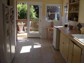 839 NW 65th St in Seattle, WA - Foto de edificio - Building Photo