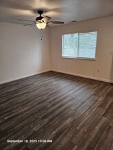4347 W Monte Vista Ave in Visalia, CA - Building Photo - Building Photo