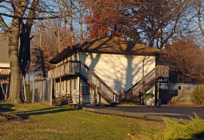 12 Spring St in Plainville, CT - Building Photo - Building Photo