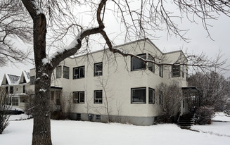2000 5th St SW in Calgary, AB - Building Photo