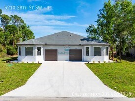 5210 28th St SW in Lehigh Acres, FL - Building Photo
