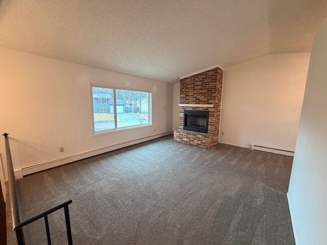 6721 Foothill Dr in Anchorage, AK - Building Photo - Building Photo