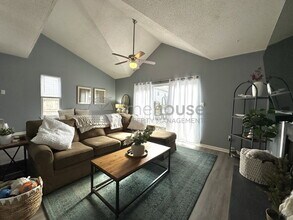 828 23rd St in Virginia Beach, VA - Building Photo - Building Photo