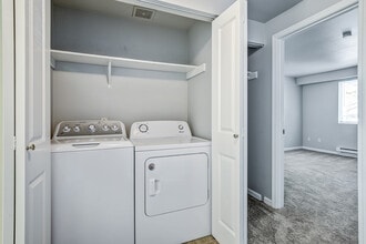 ReNew Waterview in Bremerton, WA - Building Photo - Building Photo