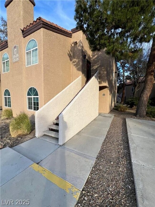 9325 W Desert Inn Rd