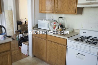 90 Maple St, Unit 4 in Malden, MA - Building Photo - Building Photo