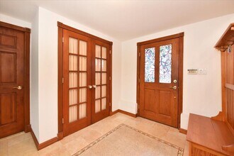 10 Orange Dr in Jericho, NY - Building Photo - Building Photo