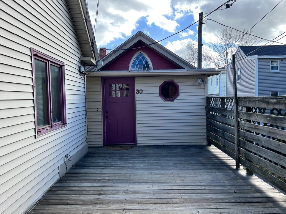 28-30 Fayette St in Somersworth, NH - Building Photo