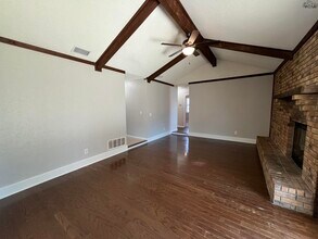 5417 Pebblestone Dr in Wichita Falls, TX - Building Photo - Building Photo