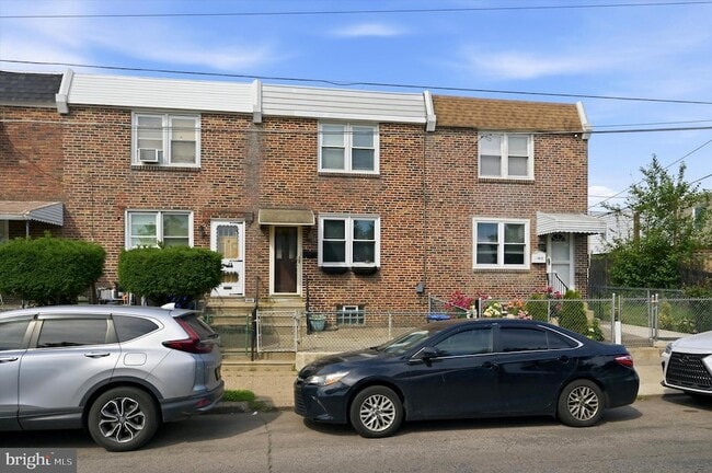 property at 4814 Devereaux St