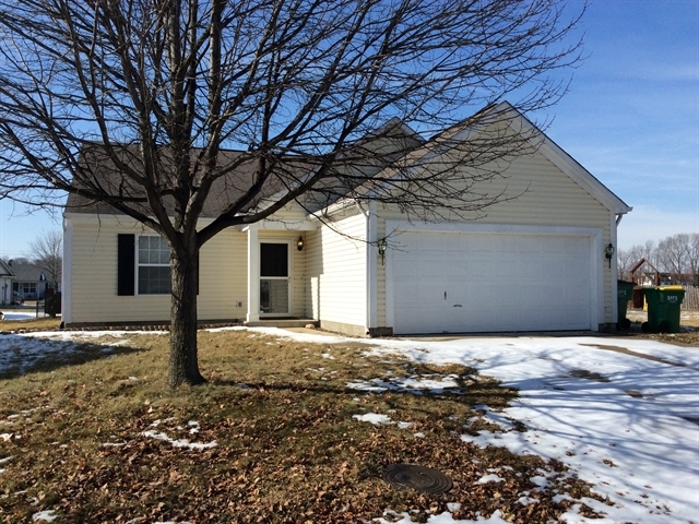 3436 Trillium Ct in Westfield, IN - Foto de edificio