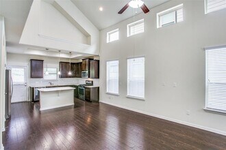 9804 Tolima Dr in Austin, TX - Building Photo - Building Photo