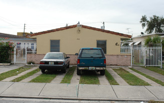 1910 NW Flagler Ter Apartments