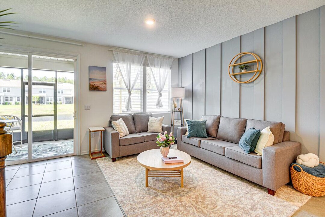 134 Redbud Rd in Palm Coast, FL - Building Photo