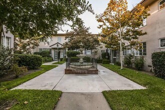 139 N Holliston Ave in Pasadena, CA - Building Photo - Building Photo