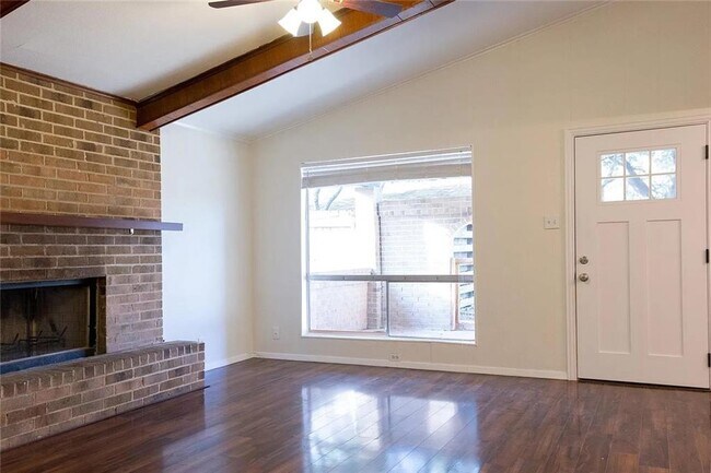 2310 La Casa Dr in Austin, TX - Building Photo - Building Photo