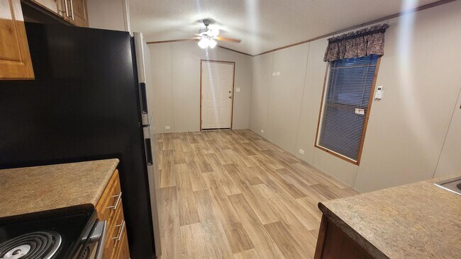 920 Cedar Village Ln in Seneca, SC - Building Photo - Building Photo