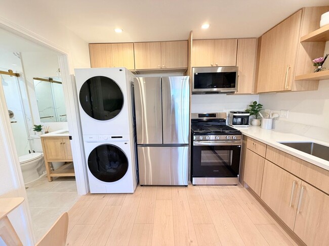 9966 Pacific Ave in Anaheim, CA - Building Photo - Building Photo