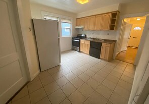 35 Rose St, Unit 1 in Somerville, MA - Building Photo