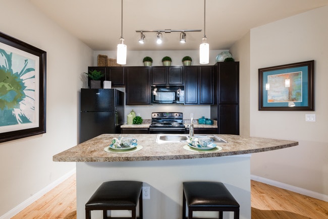 Queenston Manor photo'