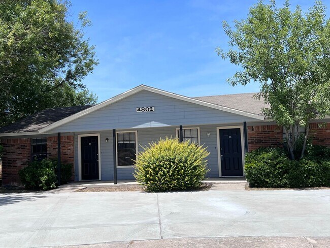 property at 4802 Rainbow Cir