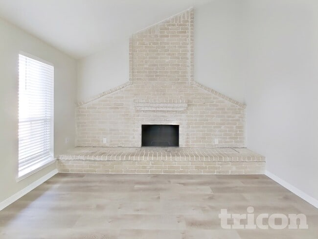 12819 Enchanted Path Dr in Houston, TX - Foto de edificio - Building Photo