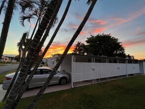 452 NW 51st St in Pompano Beach, FL - Building Photo - Building Photo