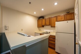 28 Academy St in Franconia, NH - Building Photo - Building Photo