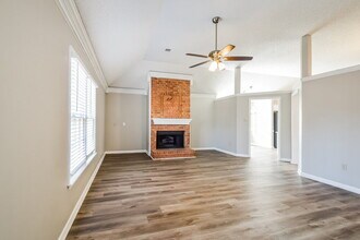 4760 Harvest Knoll Cove N in Memphis, TN - Building Photo - Building Photo