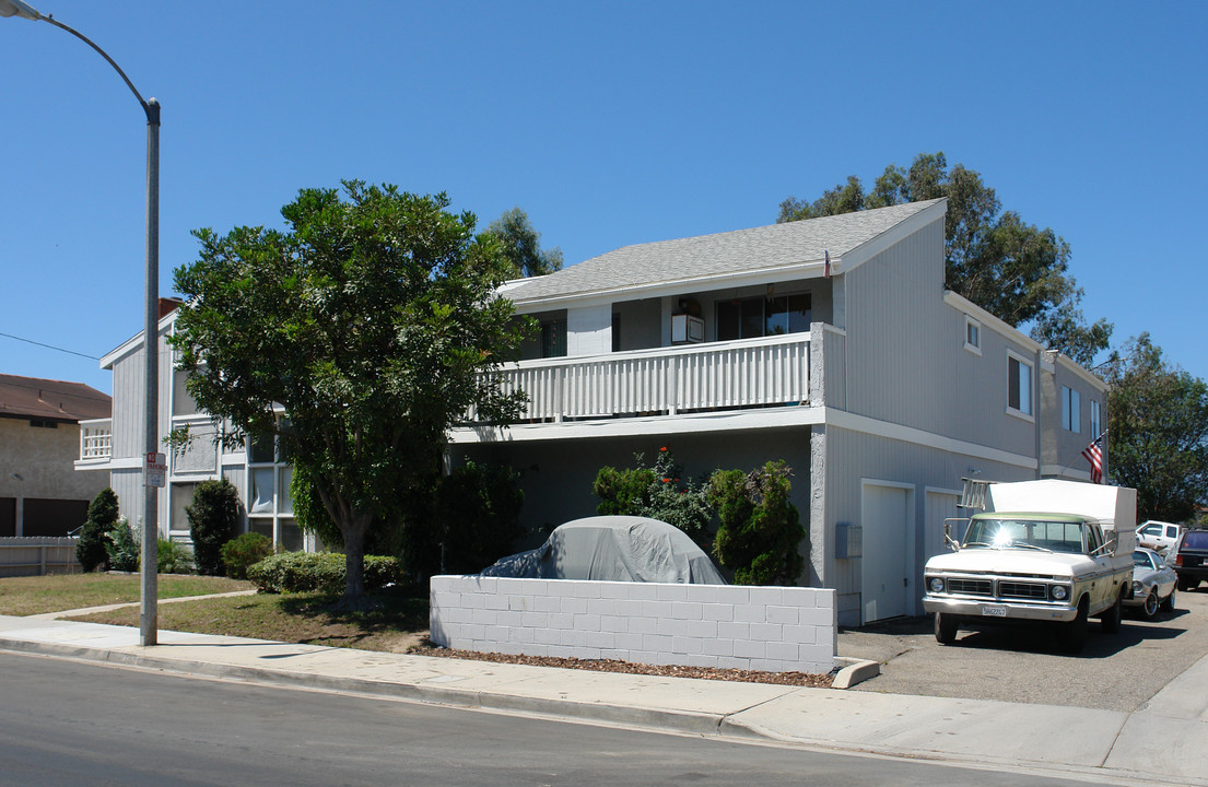 16681 Green St in Huntington Beach, CA - Building Photo