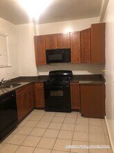 5 Fairland St, Unit 1 in Boston, MA - Building Photo - Building Photo