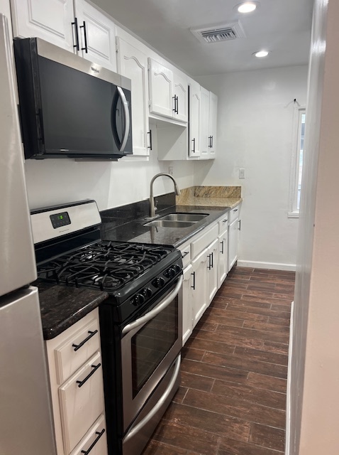 3793 1/2 S Centinela Ave, Unit 3793 12 in Los Angeles, CA - Building Photo