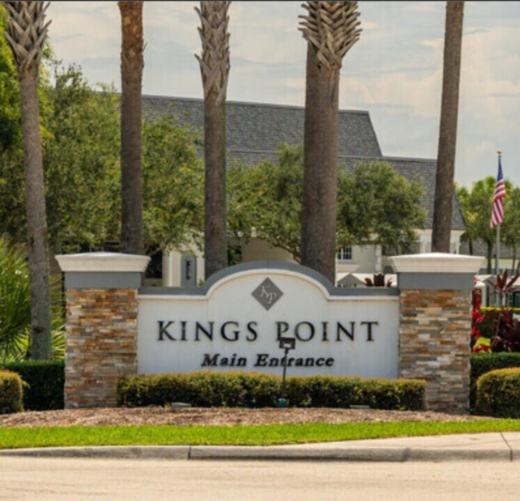 141 Saxony Trail in Delray Beach, FL - Building Photo