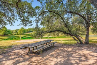930 Panorama Dr in Dripping Springs, TX - Building Photo - Building Photo